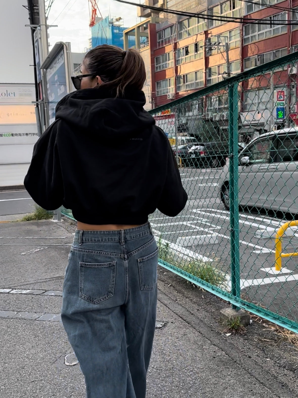 CROPPED HOODIE